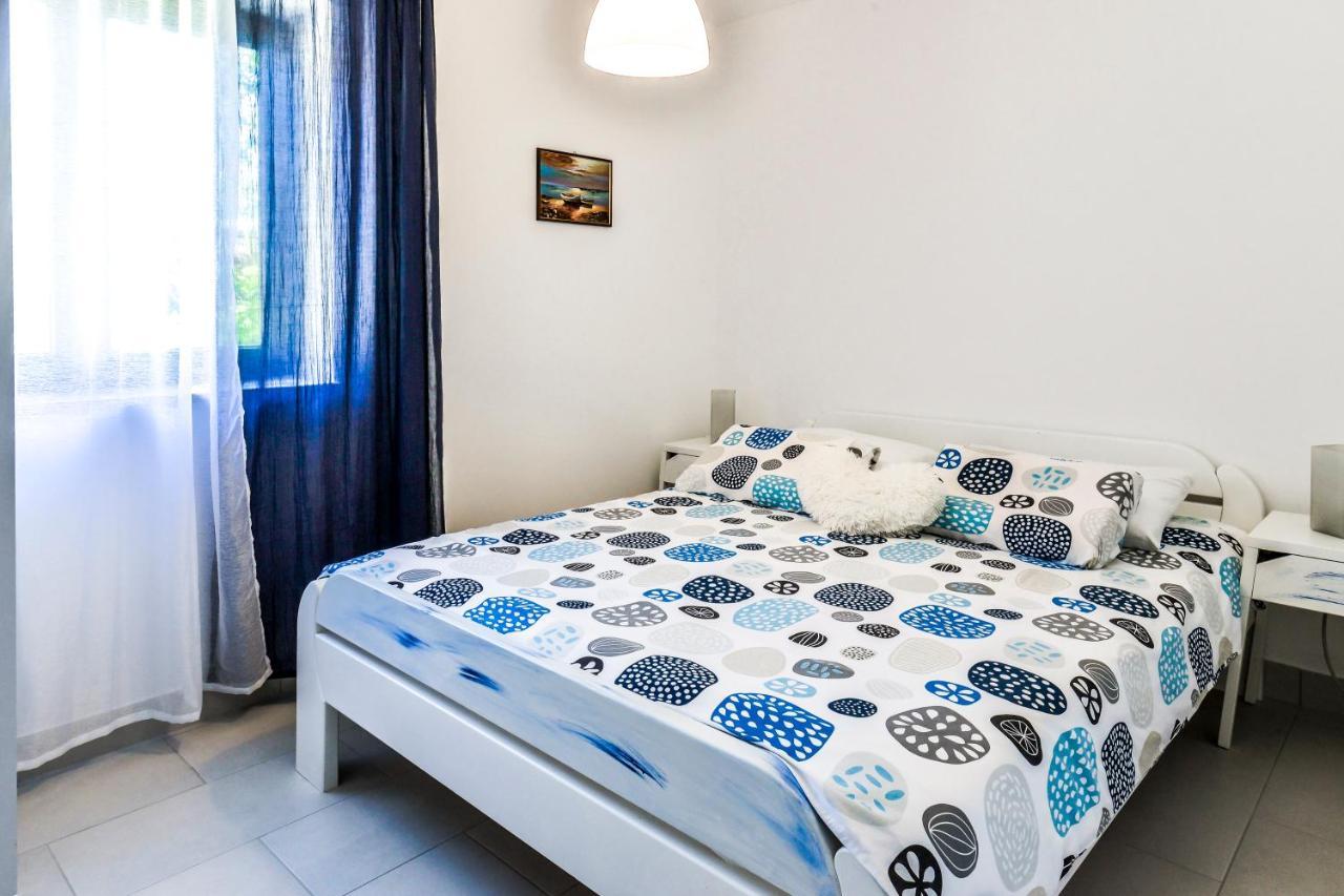 Apartment Anna Umago Exterior foto